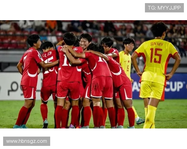 中国女足5-0大胜晋级八强 打平即可出线